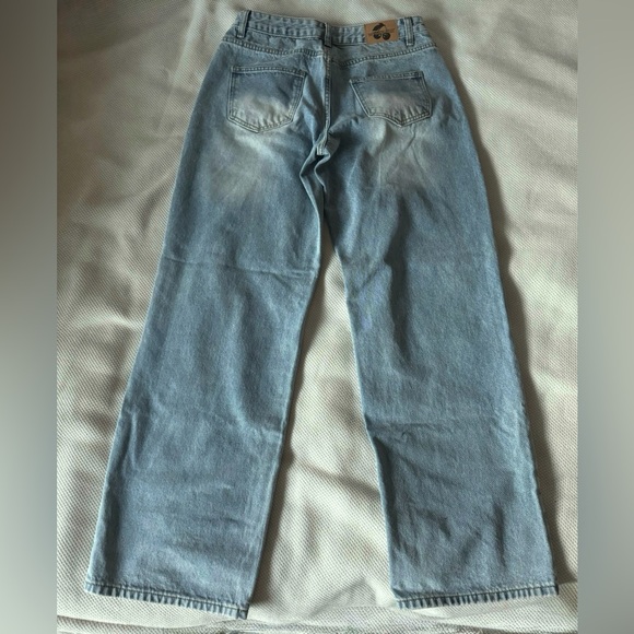 White Fox Bring The Style Low Rise Wide Leg Jeans Light Blue Wash - Picture 4 of 5